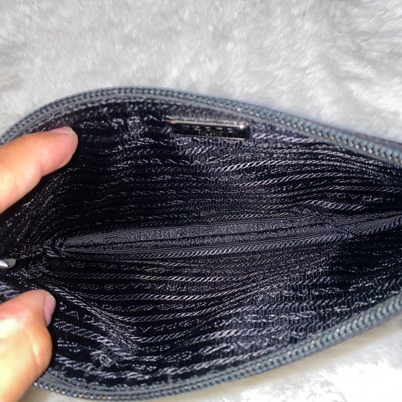 Prada wristlet - Picture 8 of 11